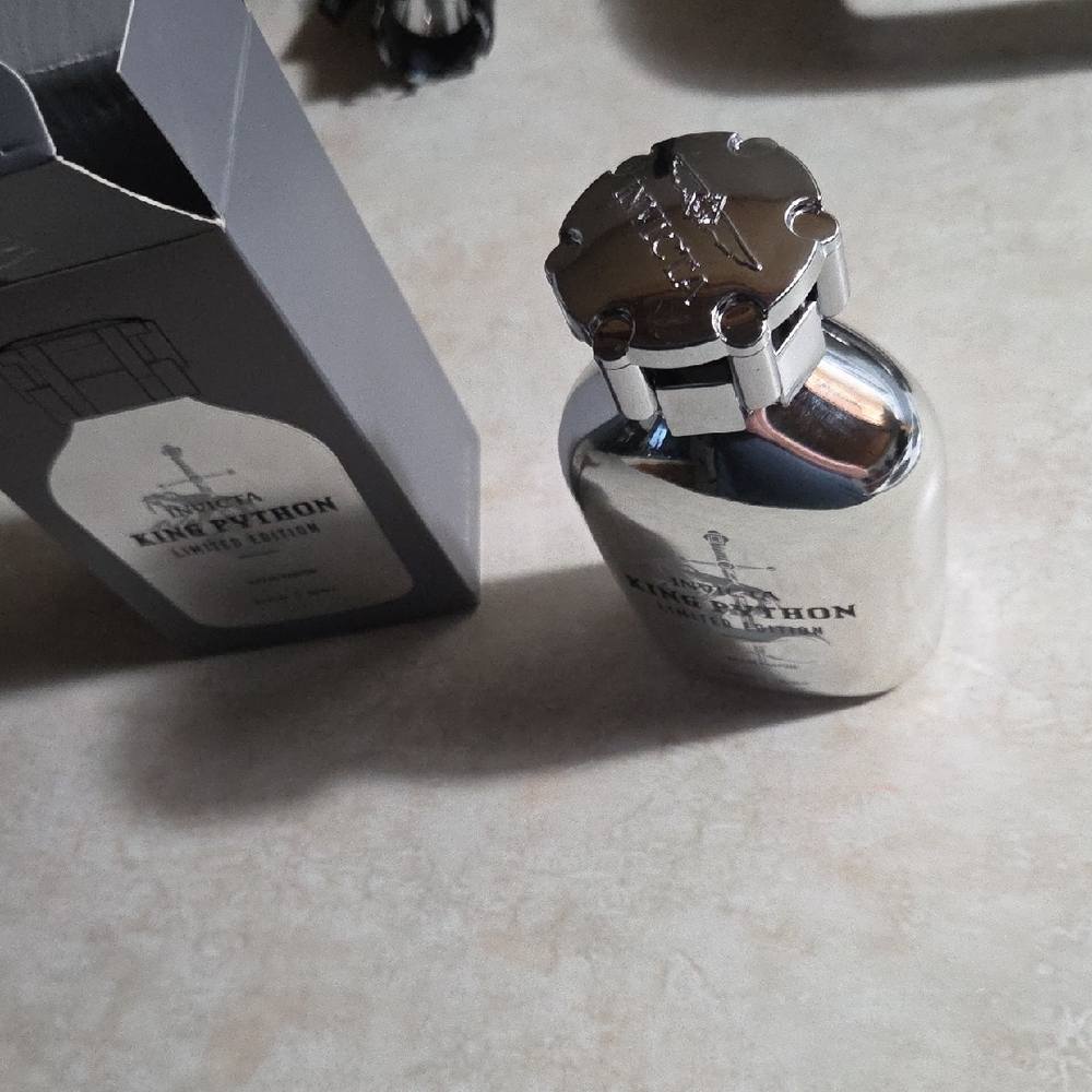 Invicta King Python Body Wash - Silver and Gray - Picture 4 of 4